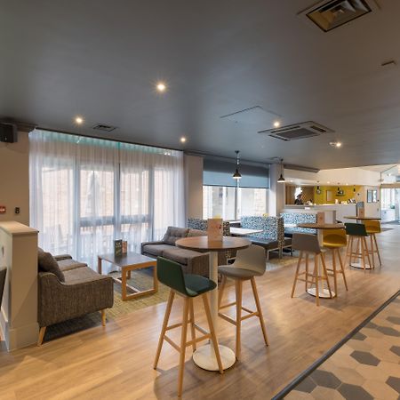 Holiday Inn Swindon By Ihg Exteriör bild