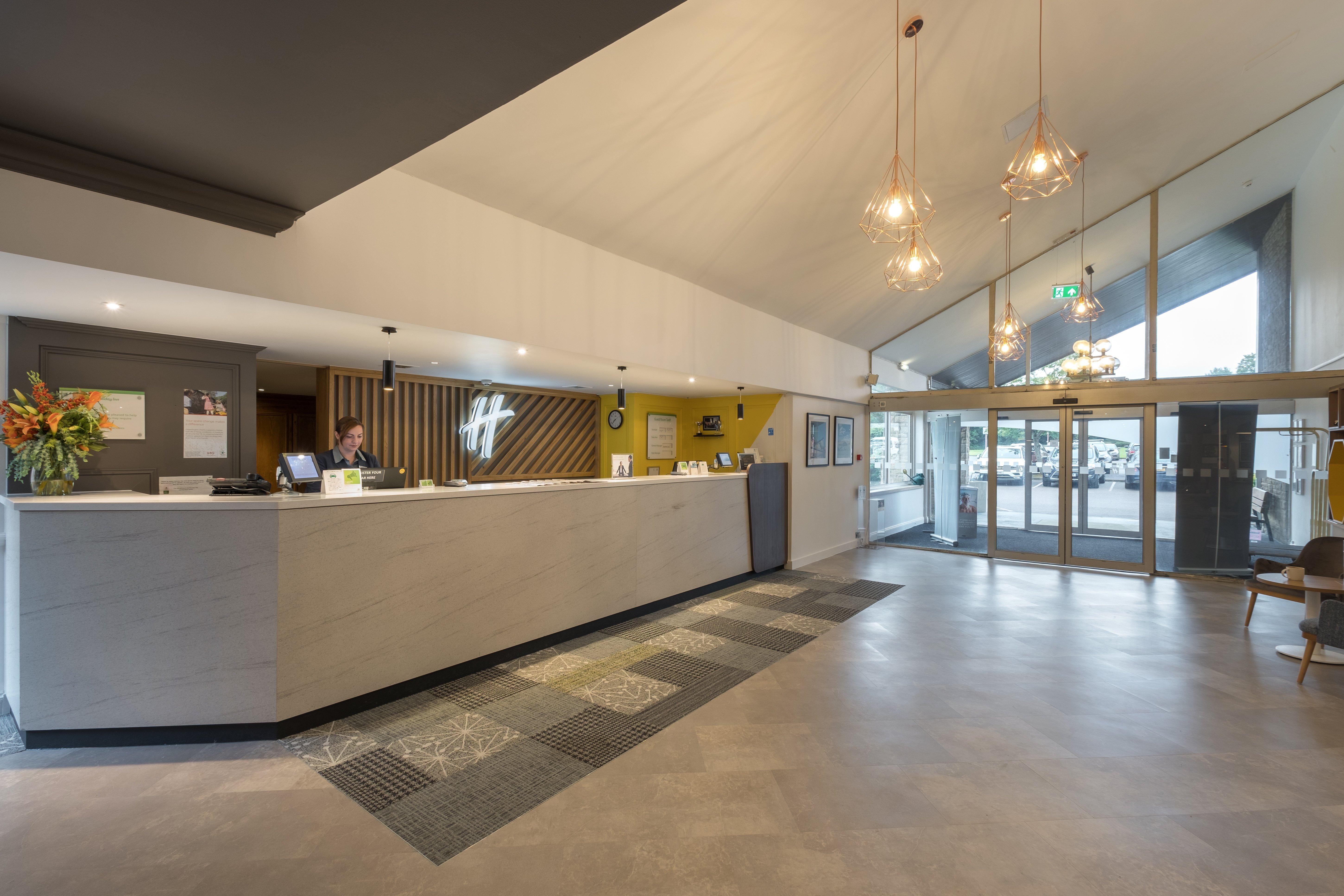 Holiday Inn Swindon By Ihg Exteriör bild