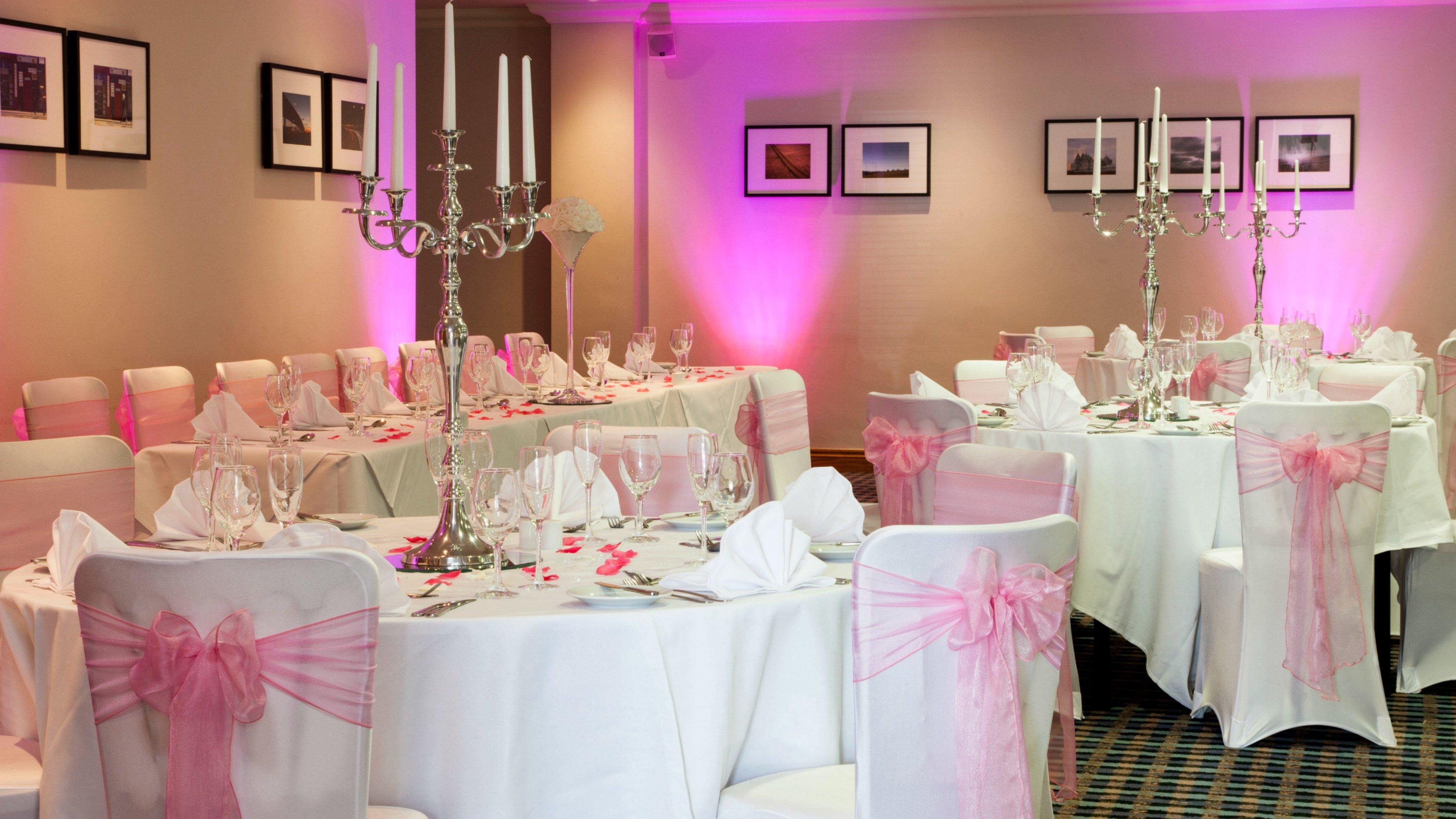 Holiday Inn Swindon By Ihg Exteriör bild