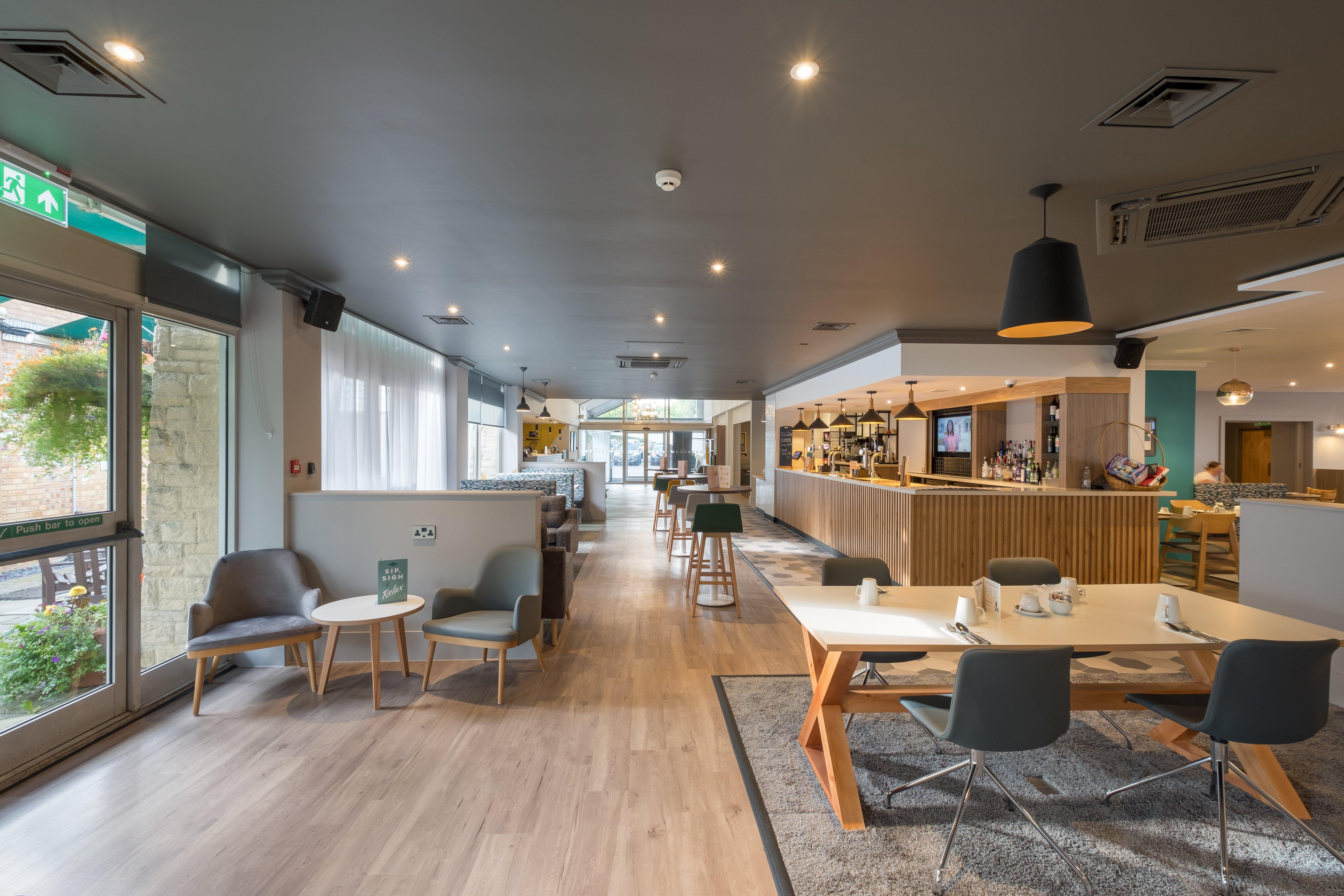 Holiday Inn Swindon By Ihg Exteriör bild