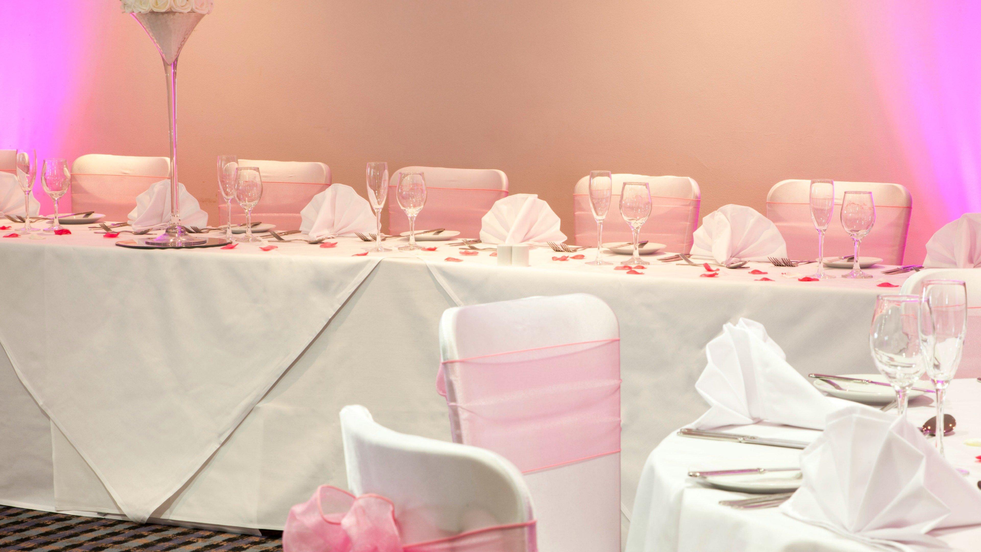 Holiday Inn Swindon By Ihg Exteriör bild