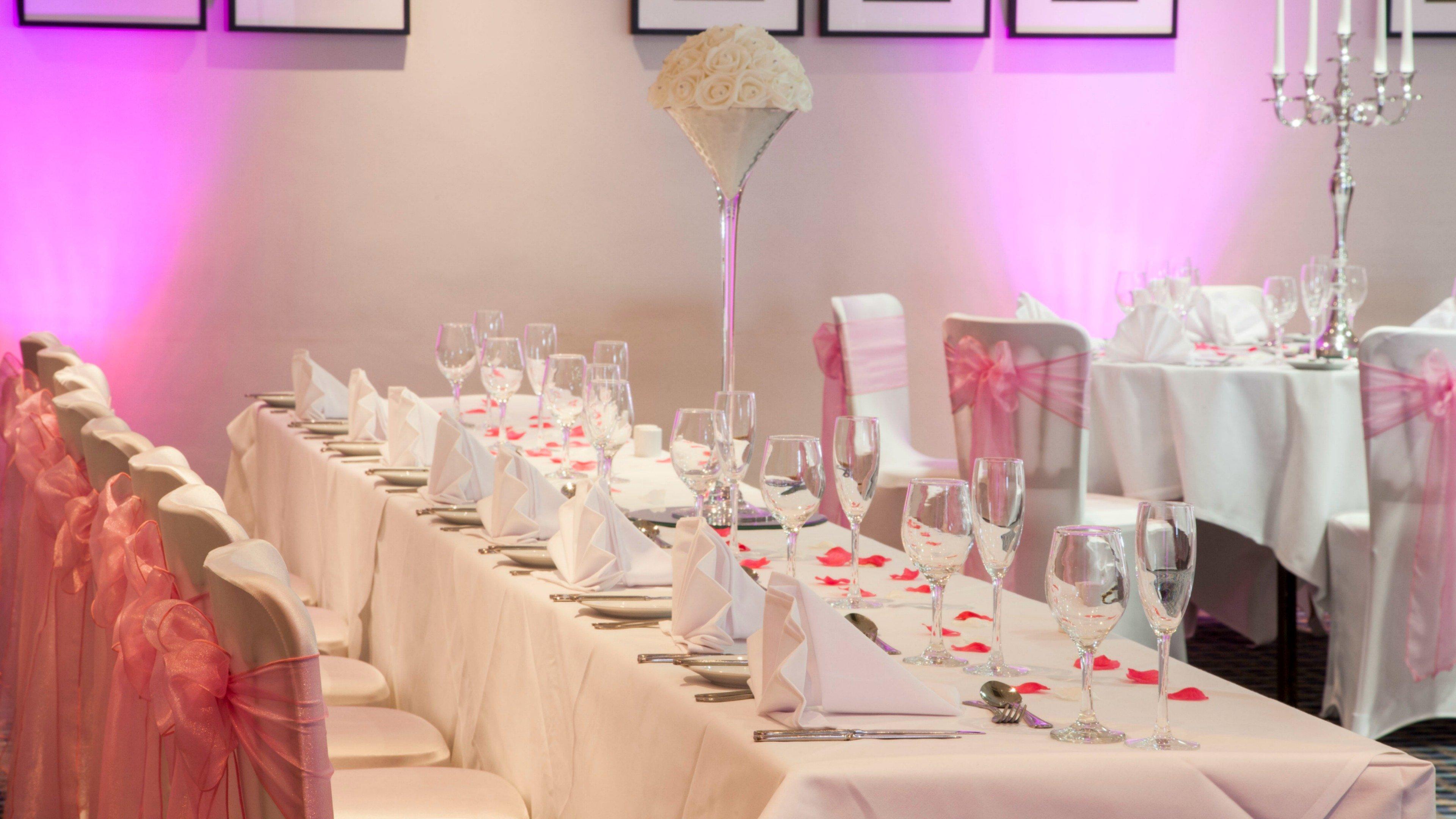 Holiday Inn Swindon By Ihg Exteriör bild