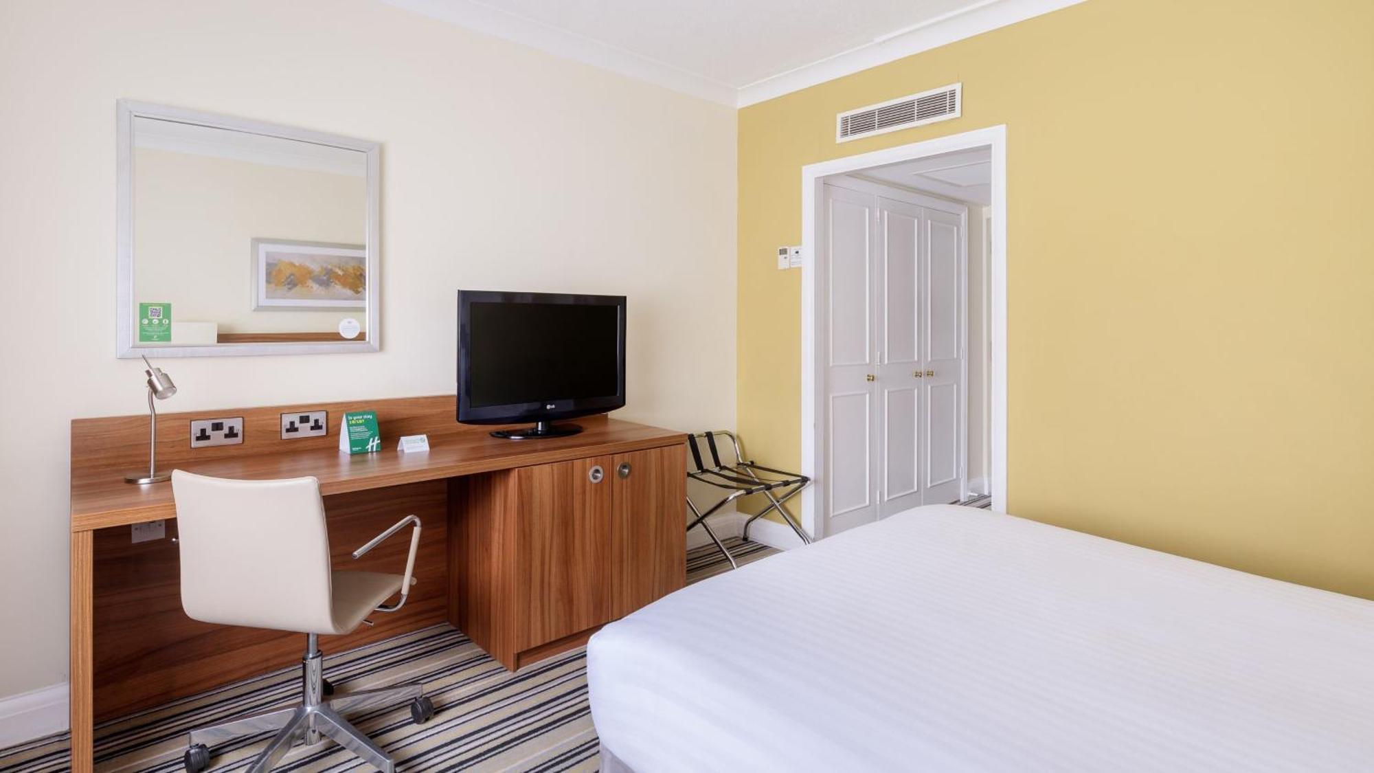 Holiday Inn Swindon By Ihg Exteriör bild