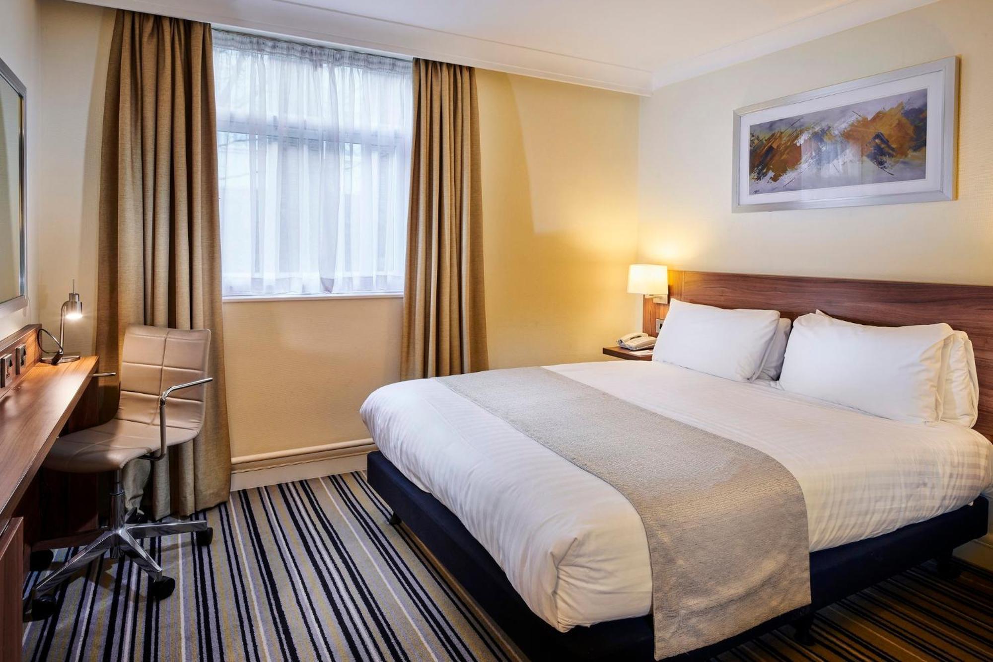 Holiday Inn Swindon By Ihg Exteriör bild