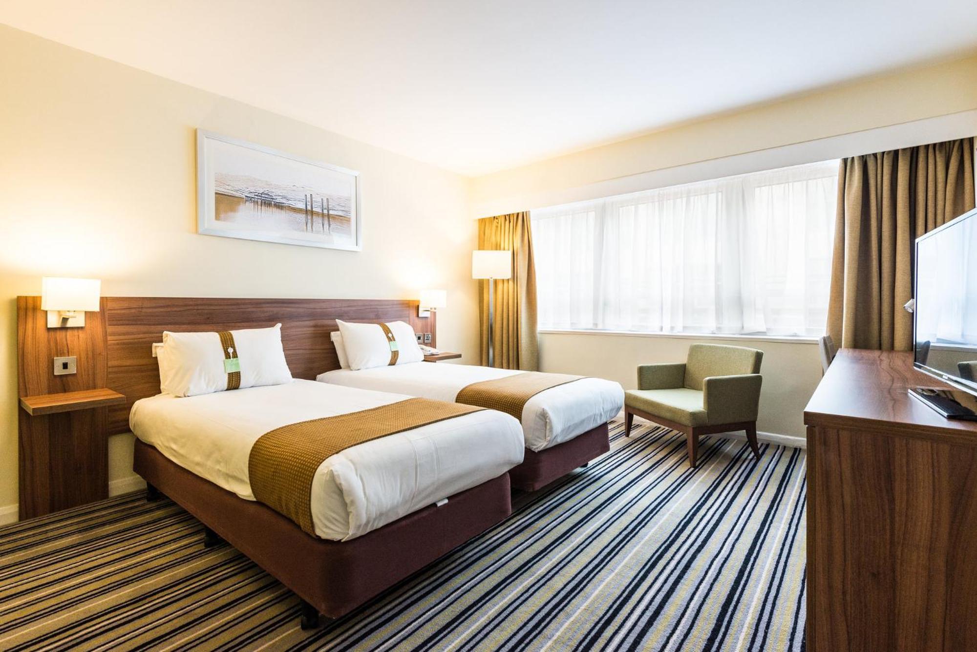 Holiday Inn Swindon By Ihg Exteriör bild